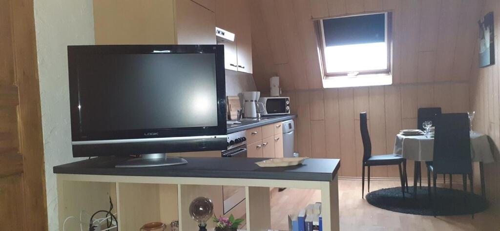 Ferienwohnung Am Vulkanpfad Ettringen  Екстериор снимка